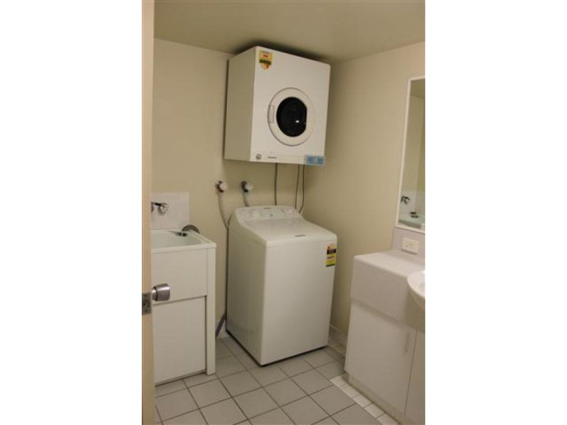 16/15 Santa Monica Avenue “Miami Beachside”, Miami QLD 4220