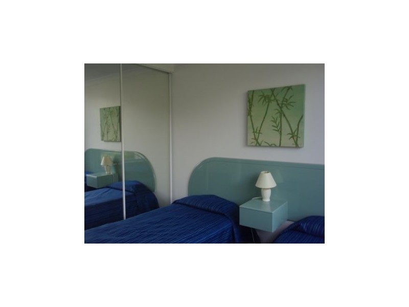 18/28 Chairlift Avenue “Santorini By The Sea”, Mermaid Beach QLD 4218
