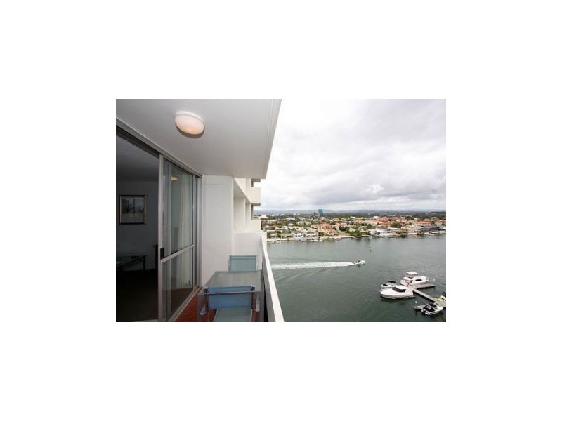 U101/32 Riverview Parade, Surfers Paradise QLD 4217