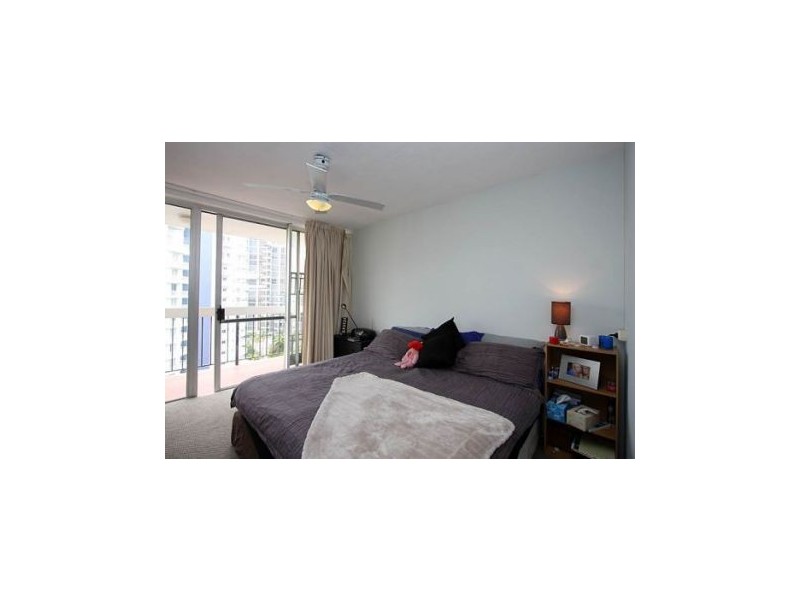 U101/32 Riverview Parade, Surfers Paradise QLD 4217