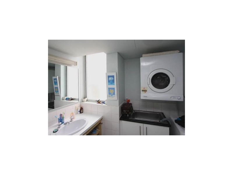 U101/32 Riverview Parade, Surfers Paradise QLD 4217