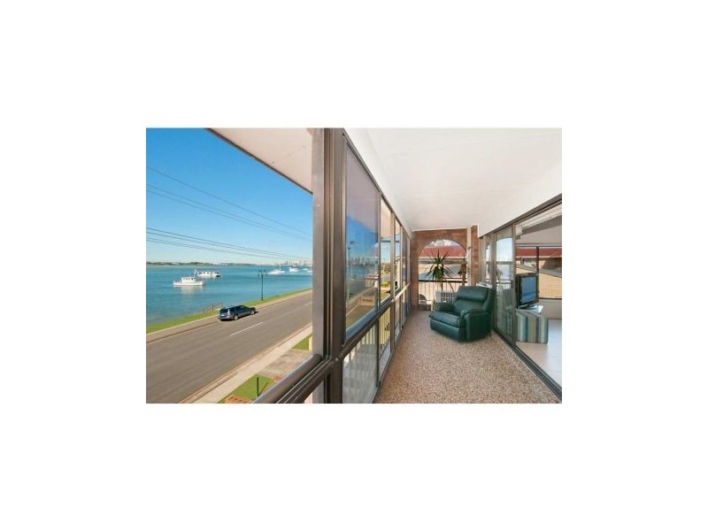 U5/268 Marine Parade, Labrador QLD 4215