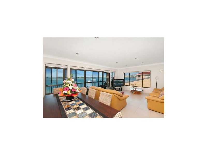U5/268 Marine Parade, Labrador QLD 4215