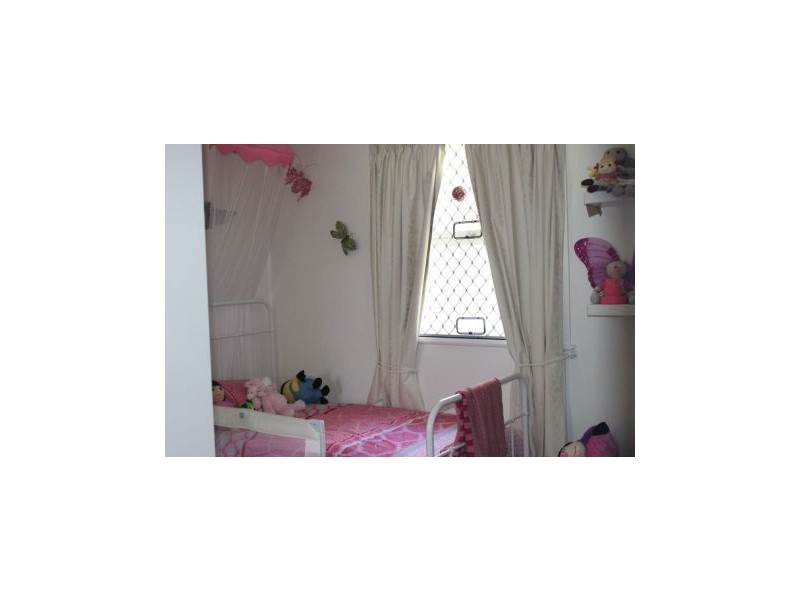 6 Mary Street, Labrador QLD 4215