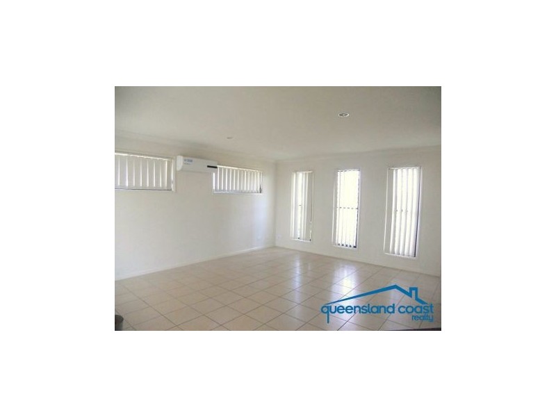 2/2 Emily Street, Ormeau QLD 4208