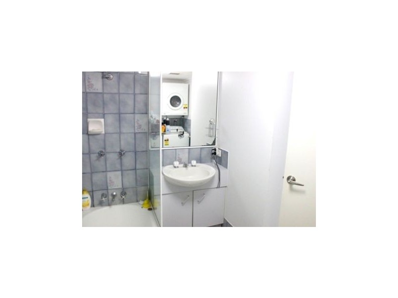 21/42 Beach Parade, Surfers Paradise QLD 4217