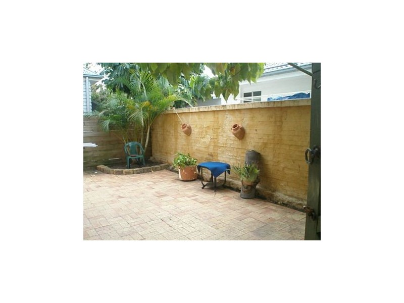 2/15 Dudley Street, Mermaid Beach QLD 4218