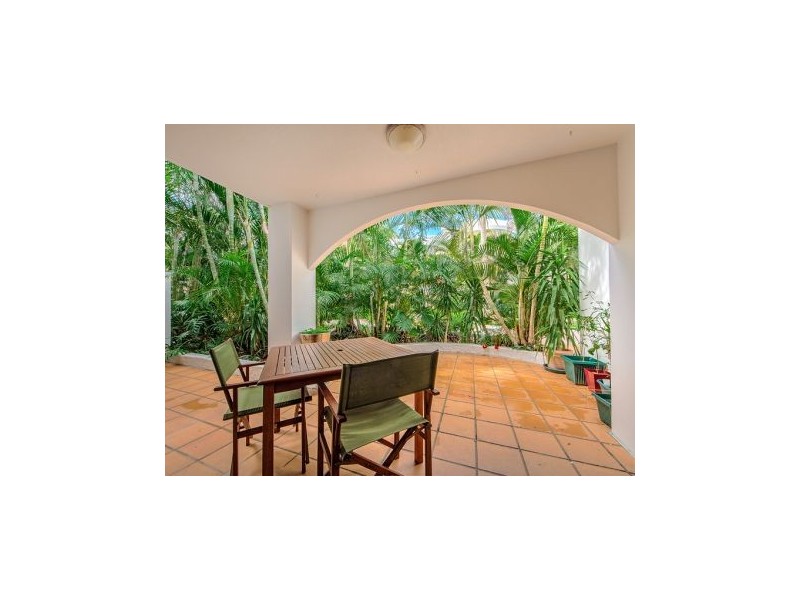 22/28 Chairlift Avenue “santorini By The Sea”, Mermaid Beach QLD 4218