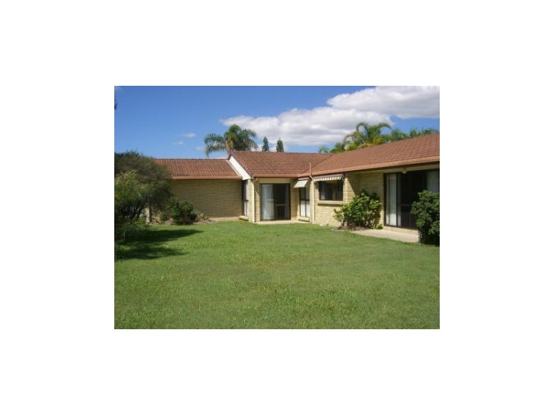 5 Ireby Court, Mermaid Waters QLD 4218