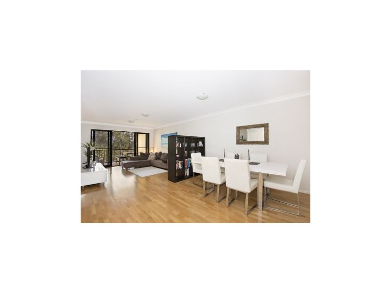 E20/1 Great Hall Drive, Nobby Beach QLD 4218