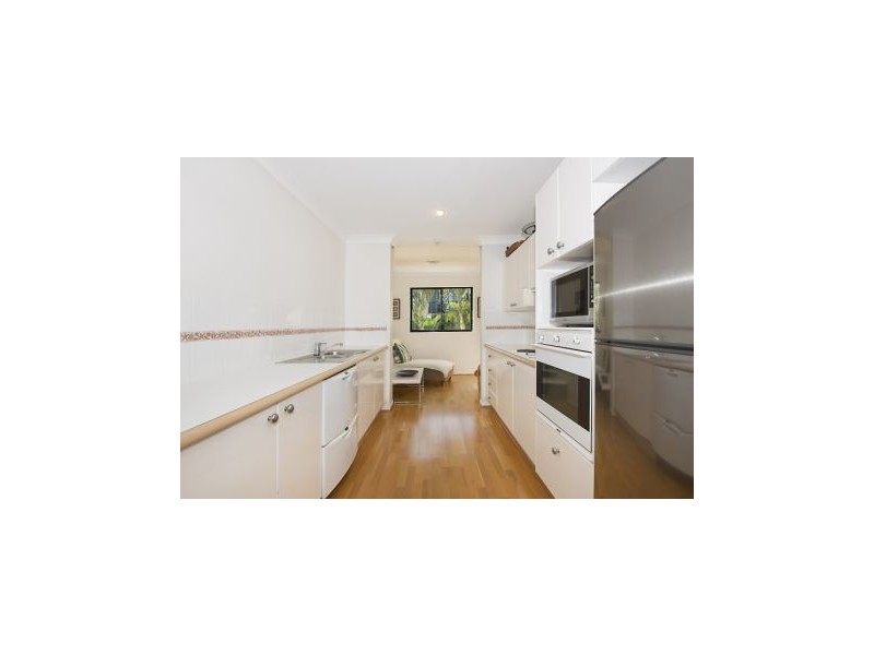 E20/1 Great Hall Drive, Nobby Beach QLD 4218