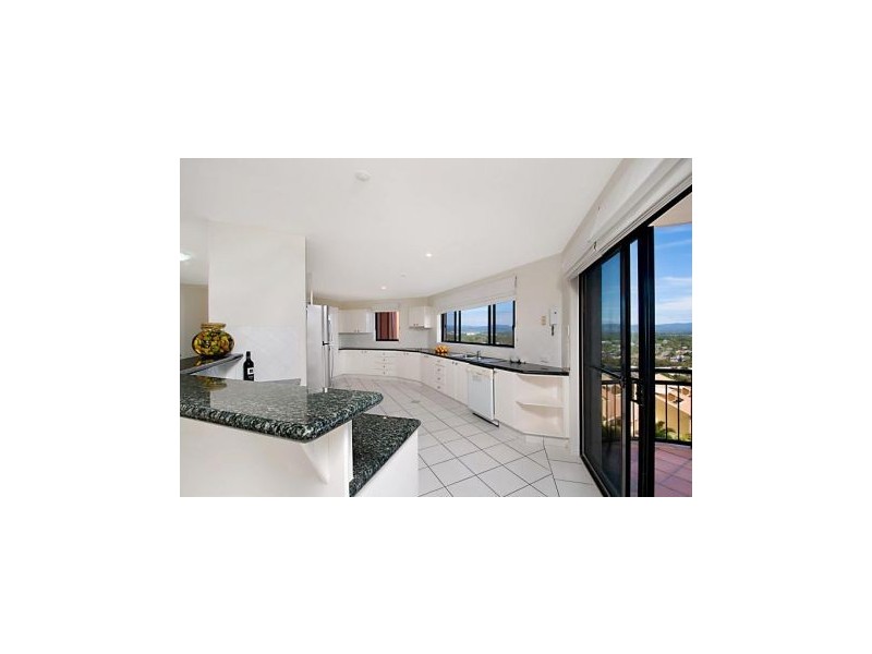 C6/1 Great Hall Drive, Nobby Beach QLD 4218