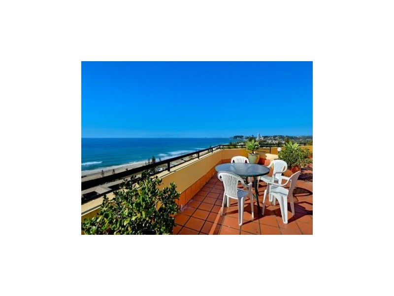 C6/1 Great Hall Drive, Nobby Beach QLD 4218