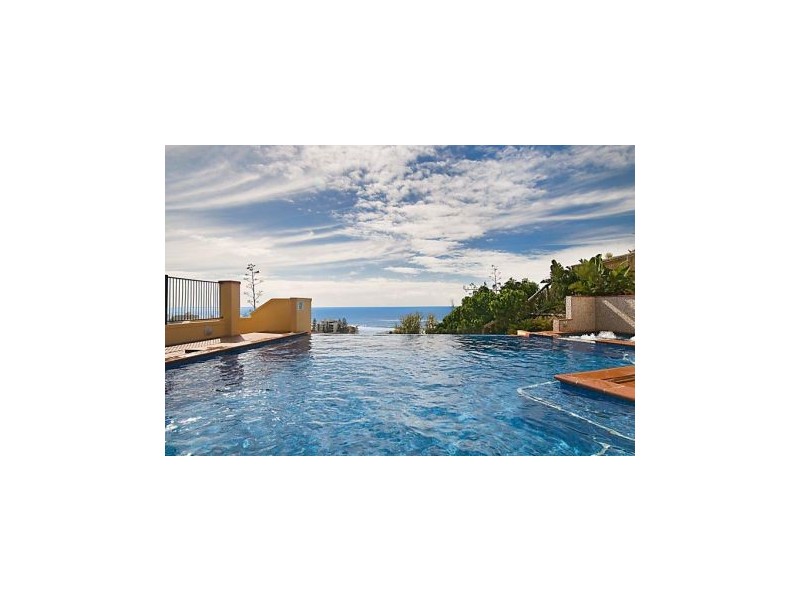 C6/1 Great Hall Drive, Nobby Beach QLD 4218