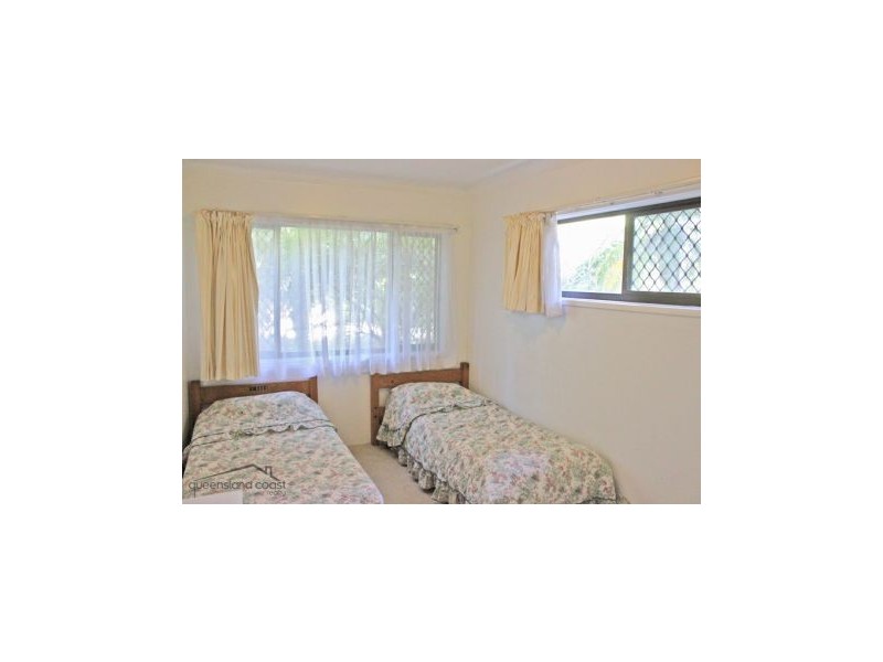 2/19-21 Chairlift Avenue “Salerno”, Nobby Beach QLD 4218