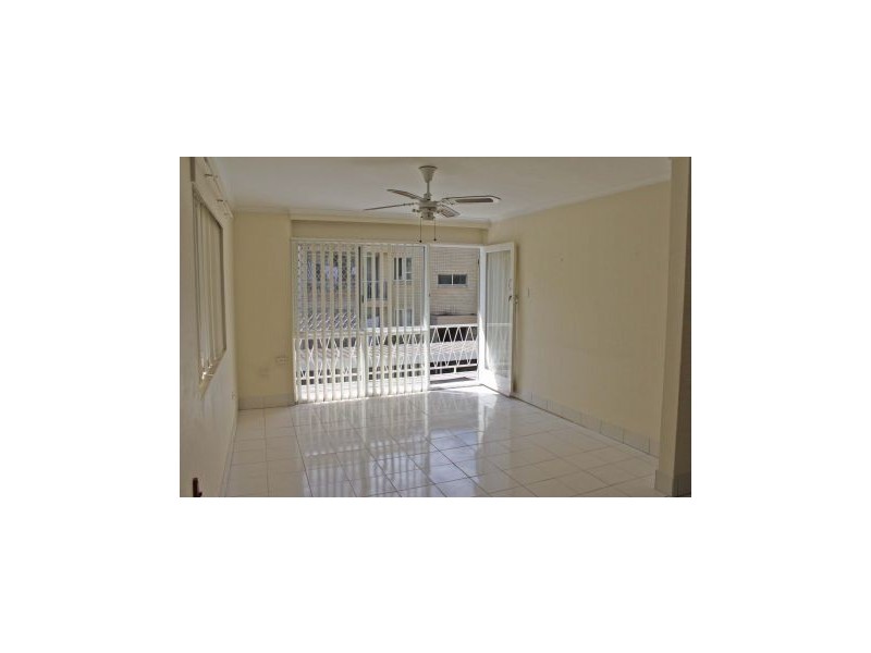 5/75 Old Burleigh Road, Broadbeach QLD 4218