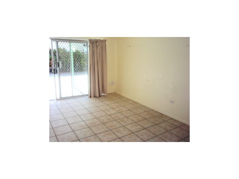 1/6 George Avenue, Broadbeach QLD 4218