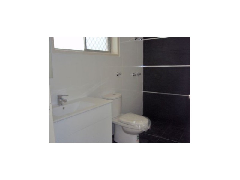 4/4 Marine Parade, Miami QLD 4220