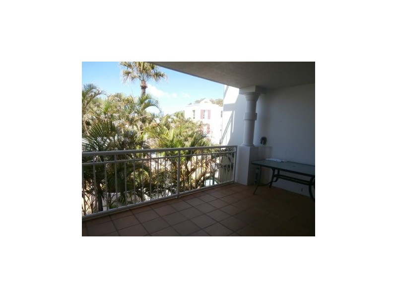 37/28 “Santorini By The Sea” Nobby Beach, Mermaid Beach QLD 4218