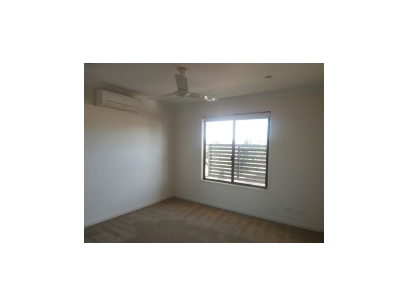 009/139 Cotlew Street, Ashmore QLD 4214