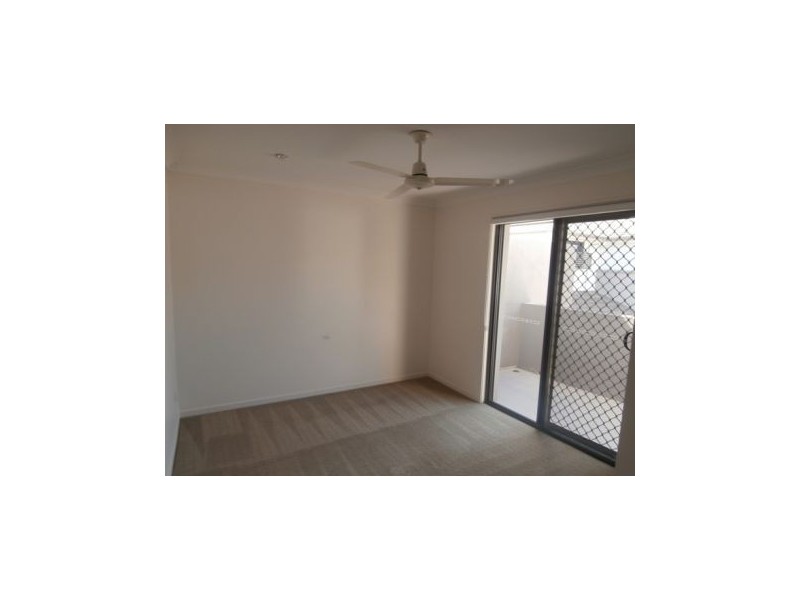 009/139 Cotlew Street, Ashmore QLD 4214