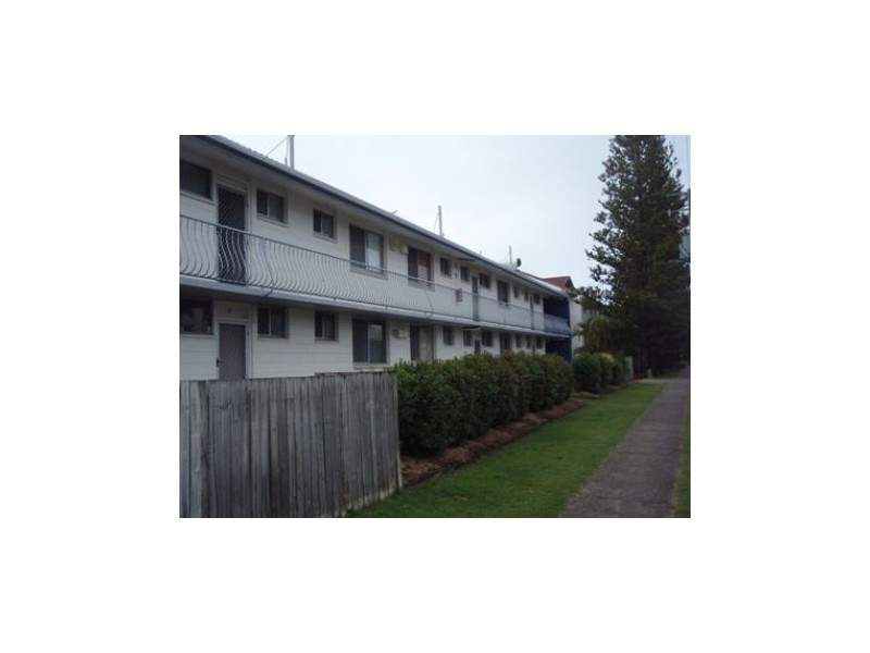 1/16 Riviera Road, Miami QLD 4220