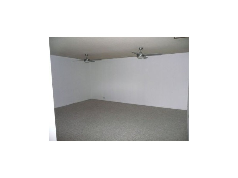 8/2 Nagel Avenue, Miami QLD 4220