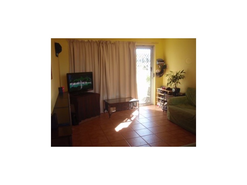 1/20 Mary Avenue, Broadbeach QLD 4218