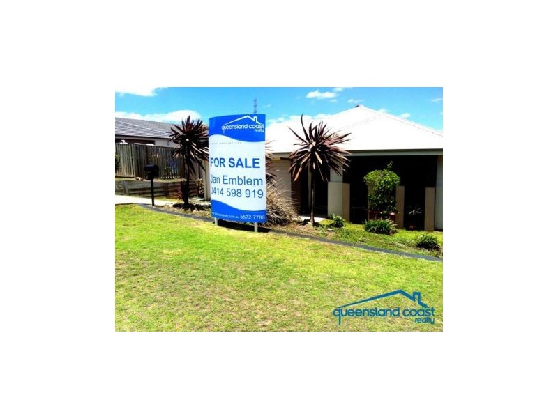 3 Gascoyne Street, Pacific Pines QLD 4211