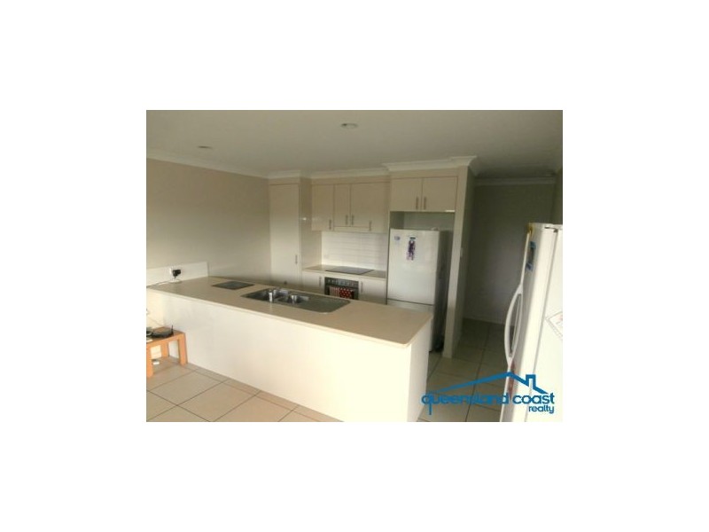 3 Gascoyne Street, Pacific Pines QLD 4211