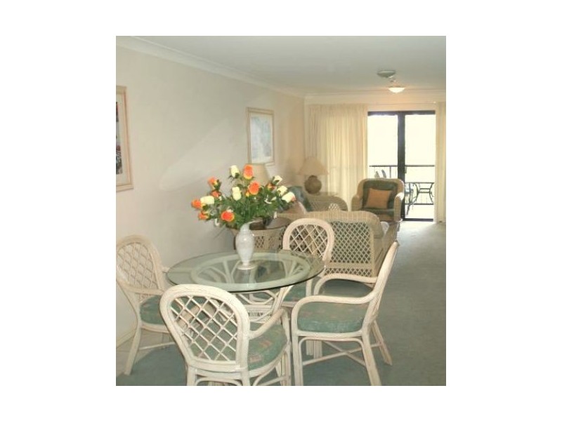 E27/1 Great Hall Drive, Nobby Beach QLD 4218