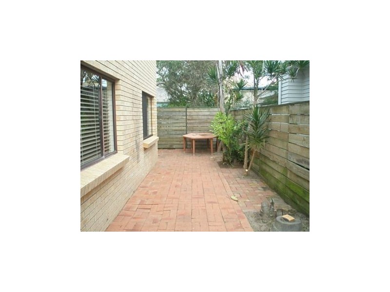 002/15 Dudley Street, Mermaid Beach QLD 4218