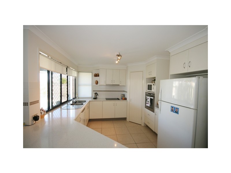 14 KOMODO CRT, Kawana Island QLD 4575