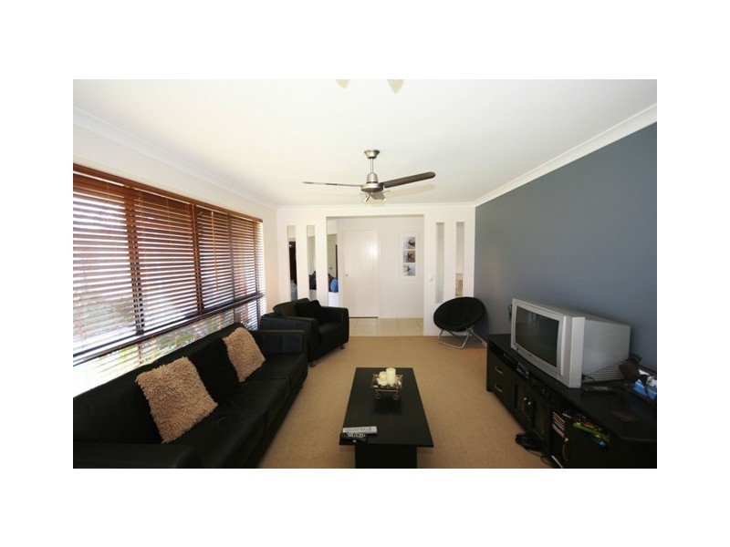 14 KOMODO CRT, Kawana Island QLD 4575