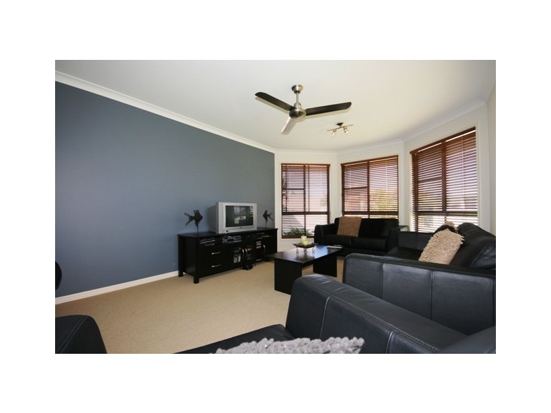 14 KOMODO CRT, Kawana Island QLD 4575