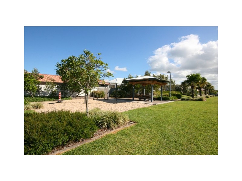 14 KOMODO CRT, Kawana Island QLD 4575