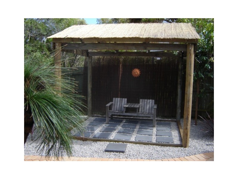 6 Hillside Ct, Sunrise Beach QLD 4567