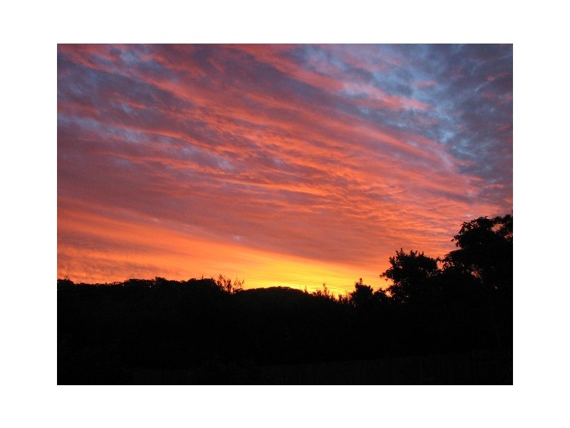 6 Hillside Ct, Sunrise Beach QLD 4567