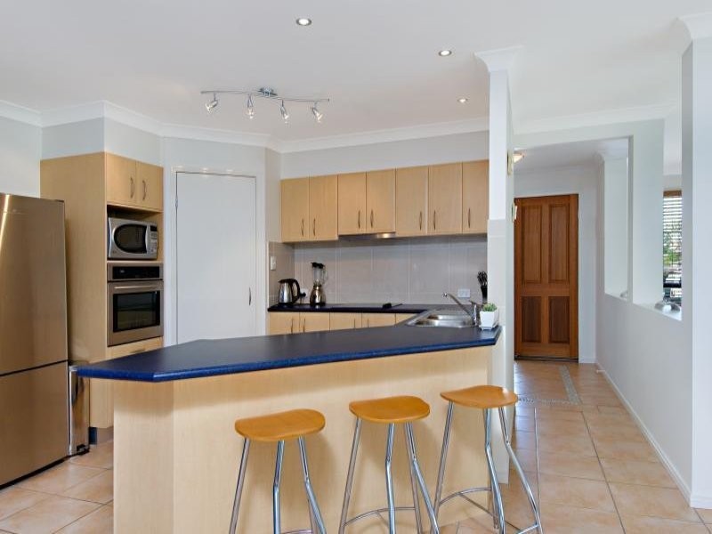 18 Kingfish Court, Mountain Creek QLD 4557