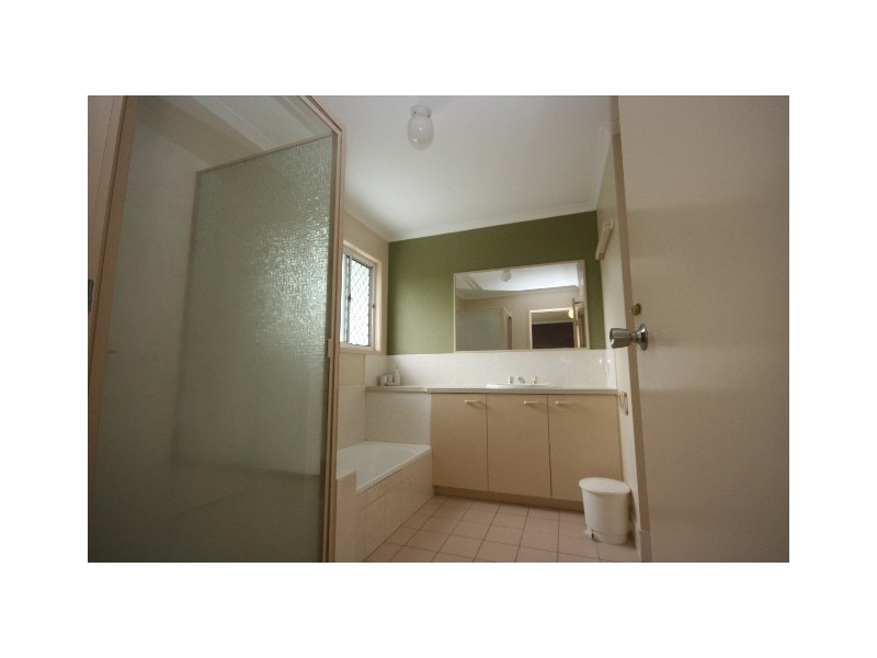 4/63 Cassia Av, Coolum Beach QLD 4573