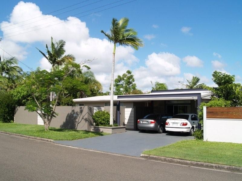 18 Sugar Road North, Maroochydore QLD 4558