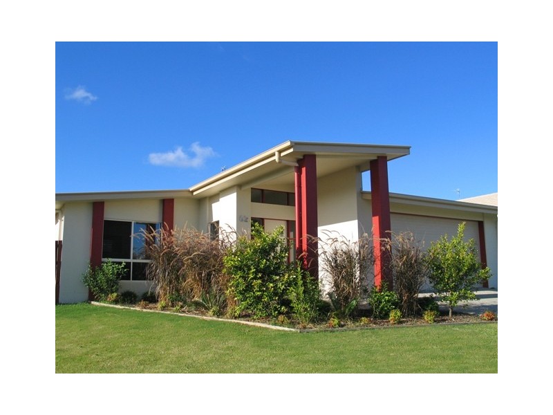 62 Huntley Pl, Caloundra QLD 4551