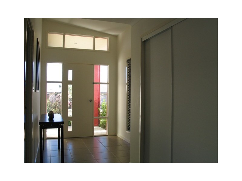 62 Huntley Pl, Caloundra QLD 4551