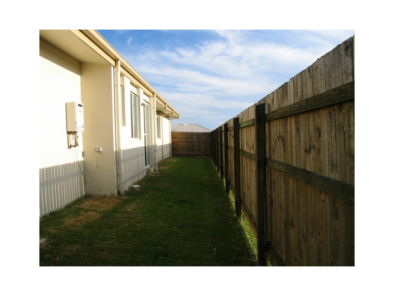 62 Huntley Pl, Caloundra QLD 4551