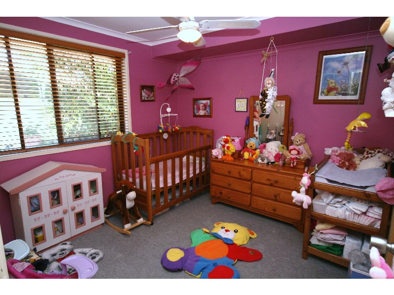 27 Murrindi Street, Minyama QLD 4575