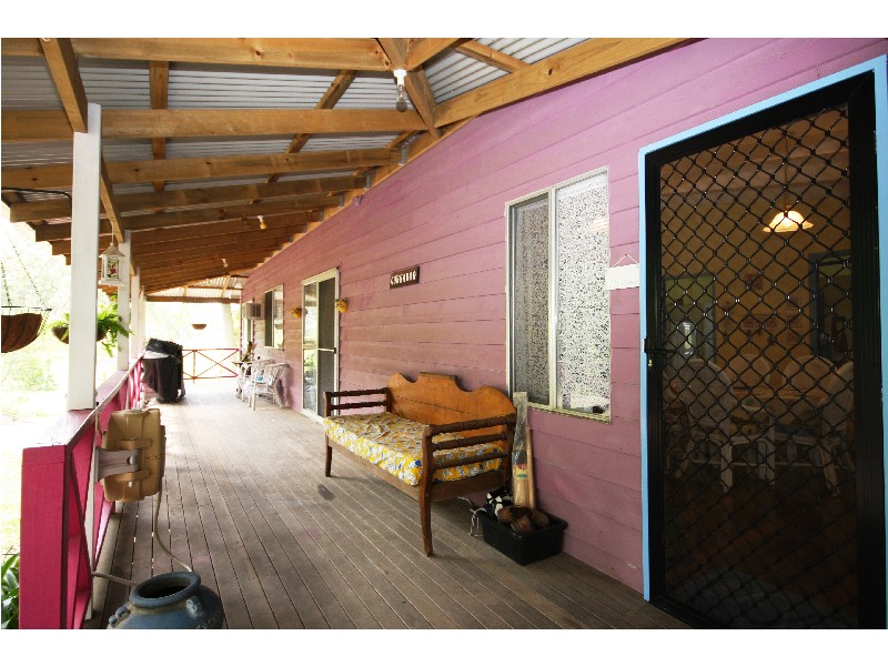 160 Nicklin Rd, Palmwoods QLD 4555