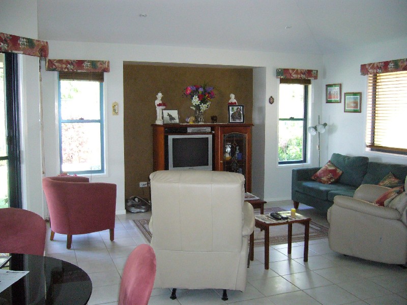 10 Peatling Lane, Twin Waters QLD 4564