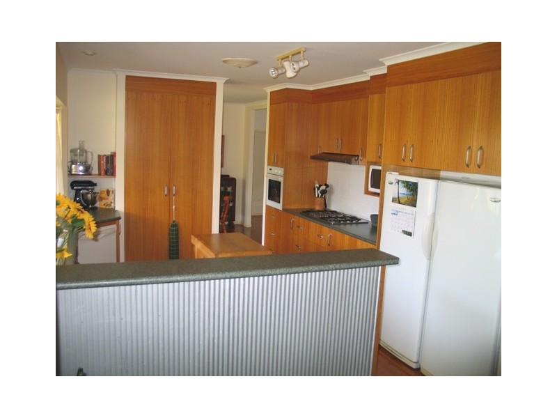 7 Phar Lap Ct, Little Mountain QLD 4551