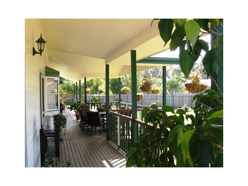 7 Phar Lap Ct, Little Mountain QLD 4551