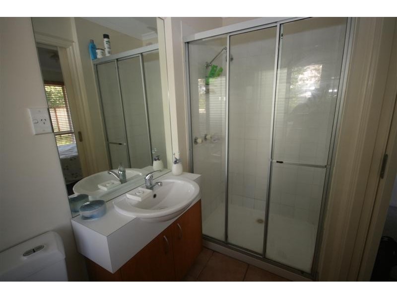 34 Dame Patti Dr, Sunrise Beach QLD 4567